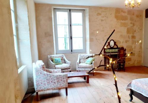 Appartement Logis des Lugats, gite de charme 39 Rue des Argentiers La Réole