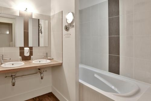 Hôtel Logis Hotel Auberge Dupuytren 24 Avenue de la République Pierre-Buffière