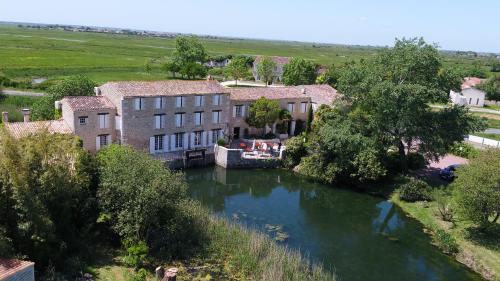 Hôtel Logis Hôtel Le Moulin de Chalons 2, Rue Du Bassin. Le Gua