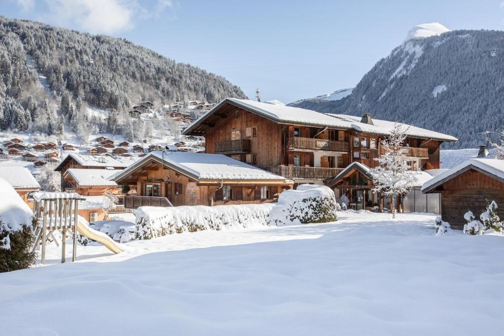 Hôtel Logis Hotel Les Bruyères 205 Taille de Mas des Champs De La Plagne, 74110 Morzine