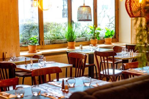 Hôtel Logis La Chaumière Saint-Maurice 15 rue des fleuries Thorens-Glières