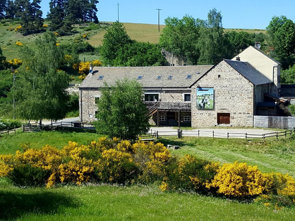 Maison d'hôtes Logis Les Granges de Bigose lieu dit Bigose, 48100 Rimeize