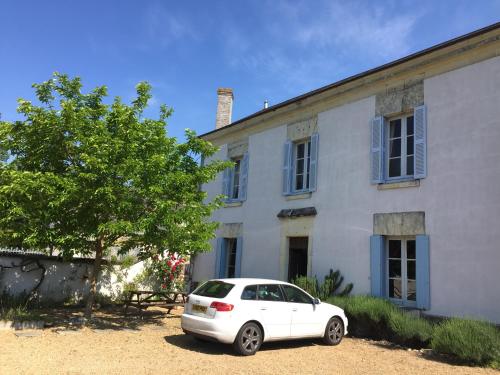 Loire-farmhouse Holiday Home Chinon france