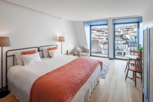 Loja Sr Costa by Casas com Estória Boutique Houses Santa Comba Dão portugal