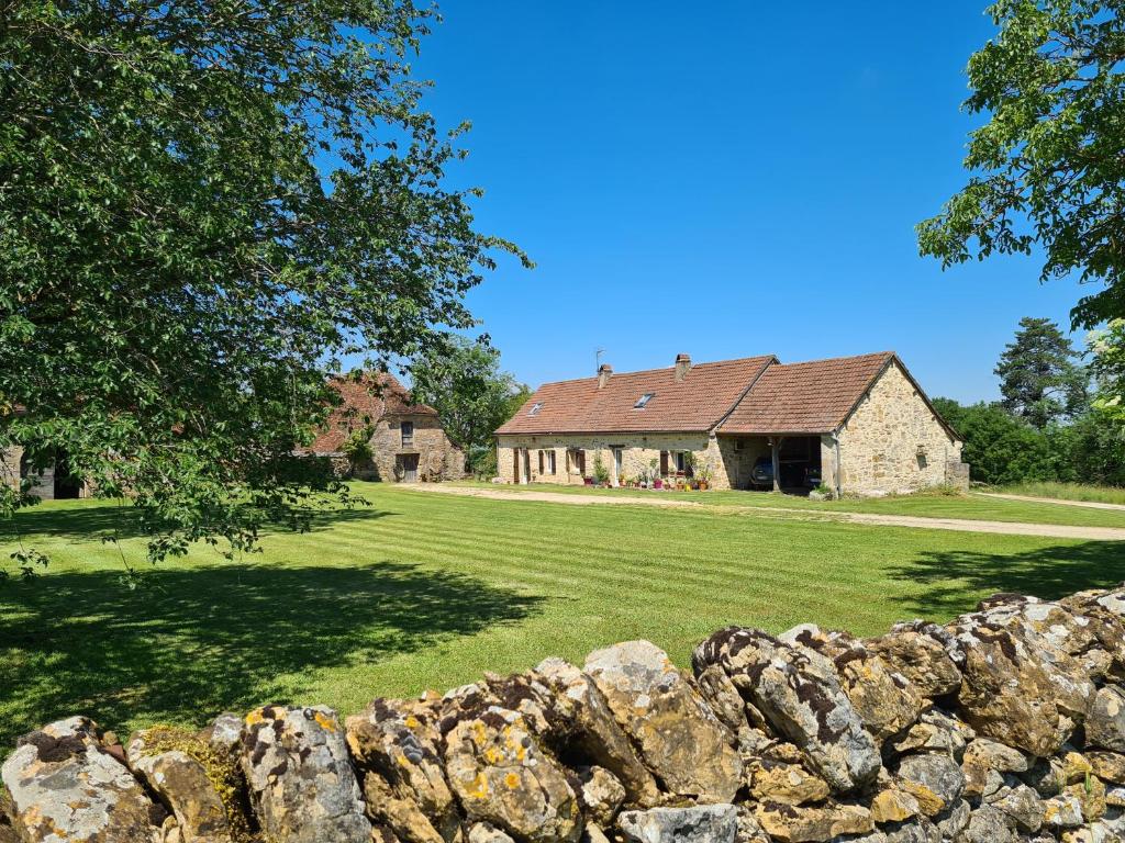 Maison de vacances Longère près de Rocamadour et Padirac Réveillon, 46500 Alvignac