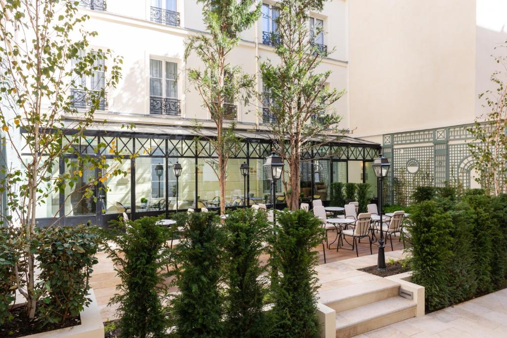 Hôtel Lord Byron 5 rue Chateaubriand, 75008 Paris