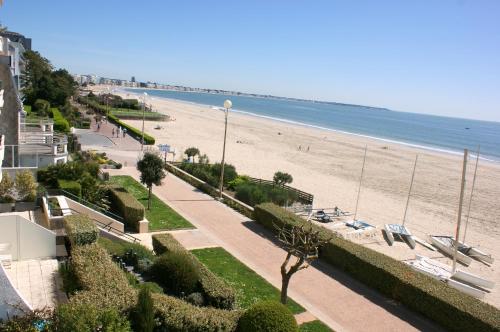 Appartement LOUEURDAPPART - Studio Terrasse, accès direct Plage Benoit 120 Avenue des Lilas La Baule