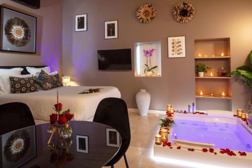 Aix chambre romantique, VRAI JACCUZZI 2 PERSONNES