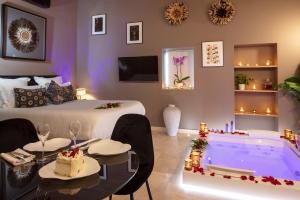 Aix chambre romantique, VRAI JACCUZZI 2 PERSONNES