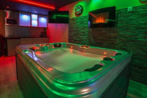 American spa motel