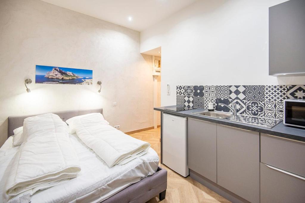 Chambre VENUS avec Jacuzzi privatif 03200 Vichy
