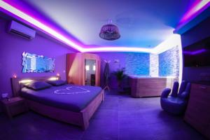 Love hôtel Nuit vip spa sauna privatif 16 zac des pielettes 13740 Le Rove Provence-Alpes-Côte d\'Azur