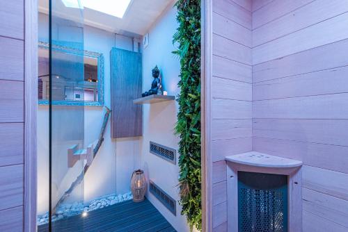 Suite Romantique Sauna et Jacuzzi