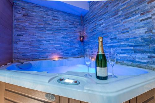 Suite Romantique Sauna et Jacuzzi