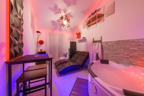 Love Room - Suite romantique avec spa privatif Le Puy-en-Velay france