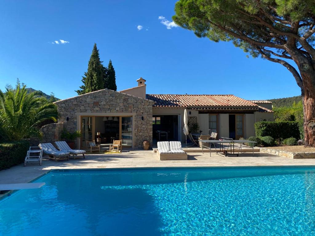 Villa Lovely \ 34 les Hauts de Grimaud, 83310 Grimaud