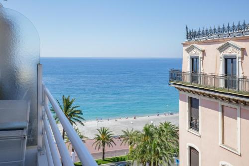Lovely apartment near the sea 25 Promenade des Anglais Nice france