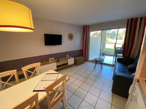 Appartement Lovely Apartment with Swimming Pool Private Terrace Parking  Moliets-et-Maa