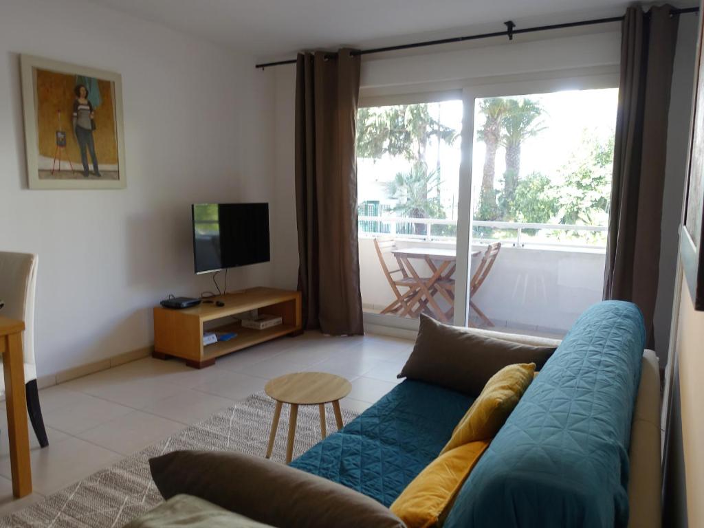Appartement Lovely Appartement with Balcony 5min train station 8 Avenue Saint-Nicolas, 06400 Cannes