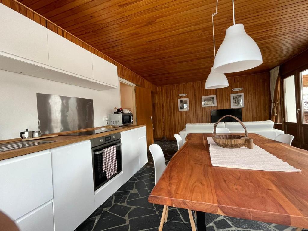 Appartement Lovely Apt Chalet Courchevel 1650 30 Chemin Sainte Marie, 73120 Courchevel