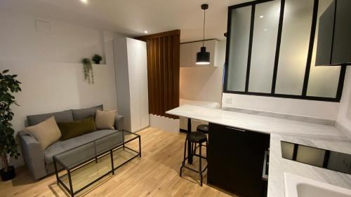 Appartement Lovely Cosy Studio in the Heart of Paris Quartier Montorgueil Sentier 195 Rue Saint-Denis Paris