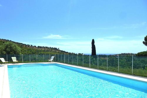 Lovely cottage with private garden and shared pool, Roquebrune-sur-Argens La Garonnette-Plage france