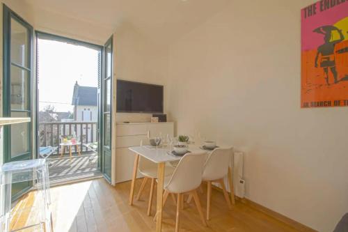 Appartement Lovely duplex with terrace close to the beach of Cabourg Welkeys 20 Avenue Raymond Pointcaré Villa Margareth Cabourg