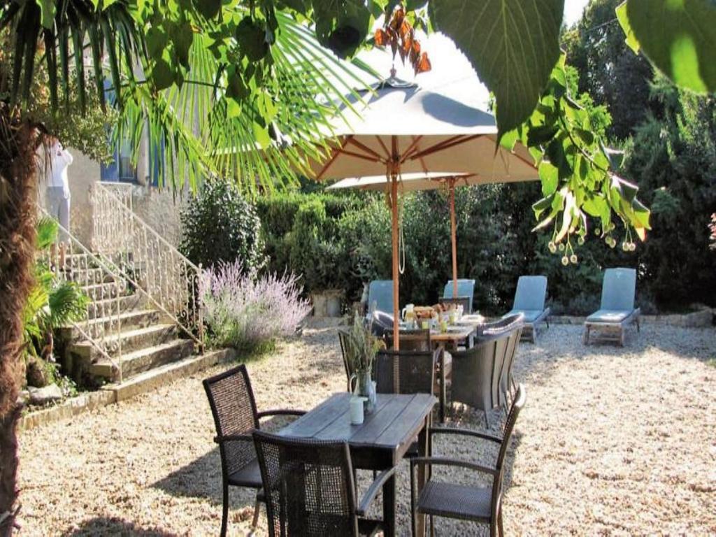 Maison de vacances Lovely family home near St Cirq La Popie with private pool , 46330 Crégols