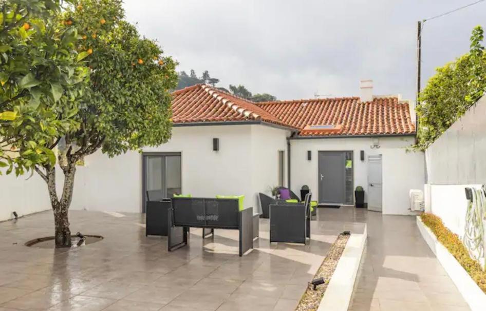 Maison de vacances Lovely Family House Rua Catarina Eufemia n 72, 2710-099 Sintra