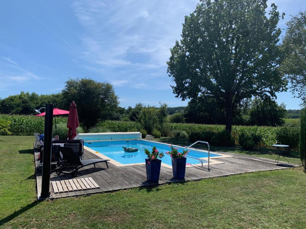 Maison de vacances Lovely gites with private pool, privacy & spacious garden Prés de Sul Riou C 201, 47210 Saint-Étienne-de-Villeréal