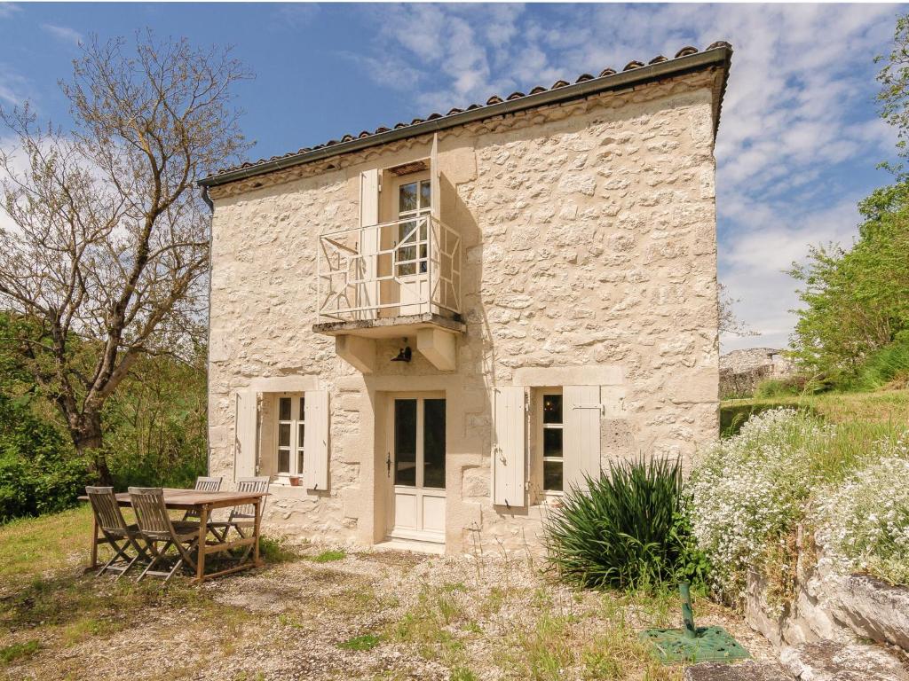 Maison de vacances Lovely Holiday Home with Private Pool in Tournon d Agenais , 47370 Anthé