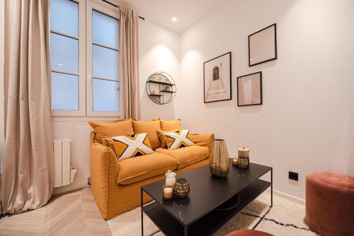 Lovely Home in Champs Elysées - With AC Paris france