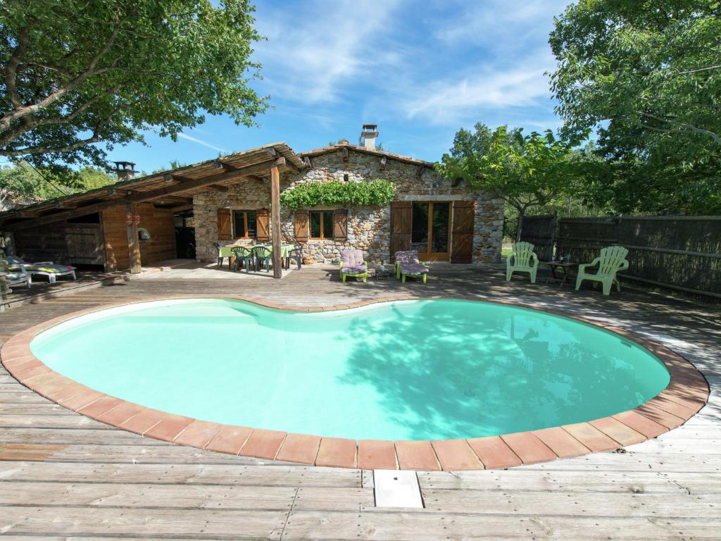 Maison de vacances Lovely house in Ardeche of ecological materials with private swimming pool , 07120 Saint Alban Auriolles