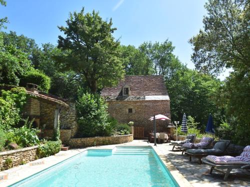 Lovely P rigord holiday home in private forest in stunning surroundings of Besse Villefranche-du-Périgord france