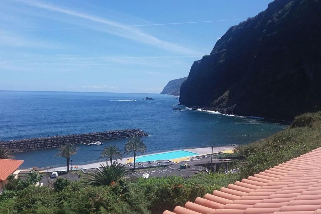 Maison de vacances Lovely Sea View 3-Bed House in P Delgada Madeira , 9240-121 Ponta Delgada