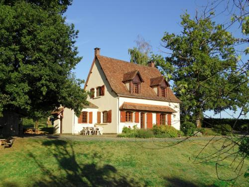 Lovely Villa in La Coquille with Swimming Pool La Coquille france
