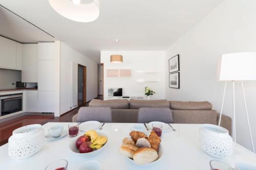 Appartement LovelyStay - Casas Brancas - Modern Apartment with Balcony & free private parking Rua Orfeão do Porto 50 Porto