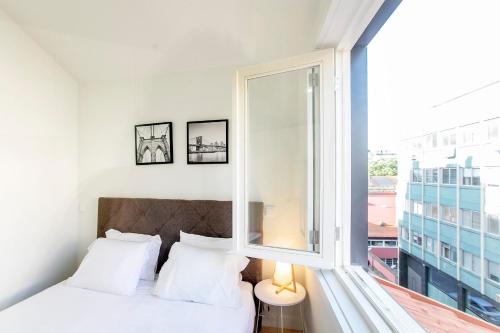 Appartement LovelyStay - Cozy 1BR in Santa Catarina w/ Balcony 904 Rua de Santa Catarina 3º Porto