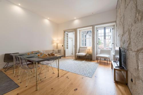 LovelyStay - Dirk Apartment Almada 3º T Porto portugal