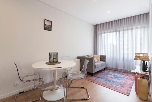 LovelyStay - Hello Porto Apartment by metro station Porto portugal