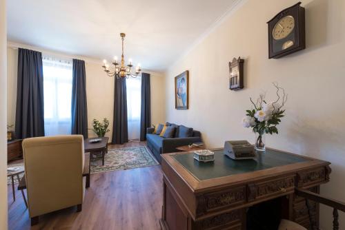 Maison de vacances LovelyStay - Heritage Collection House with 4Bedrooms Rua da Torrinha 309 Porto