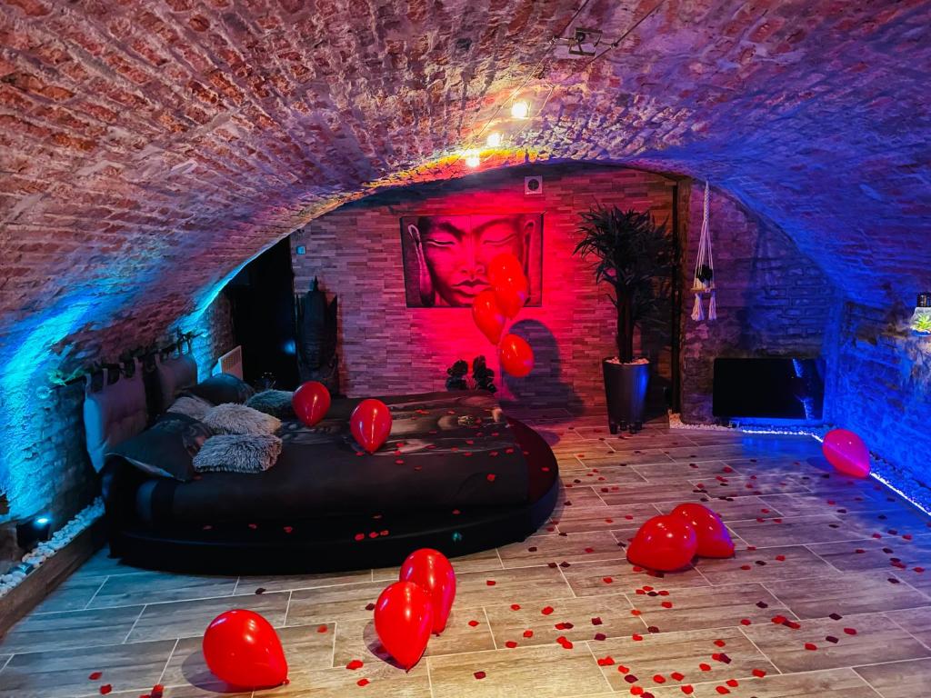 Maison d'hôtes loveroom21 7 Place du Neuf Bourg, 59300 Valenciennes