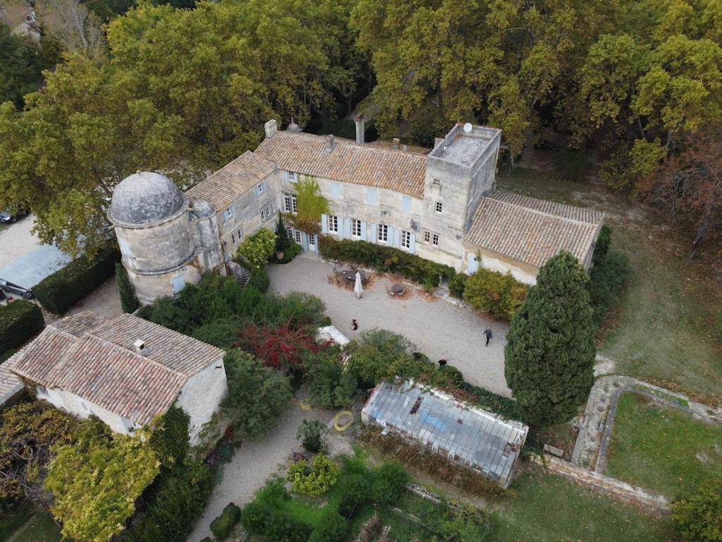 Villa LS3-421 CHATEAU DE PANISSE Splendide château du XVème siècle avec grande piscine à Tarascon 19 personnes Petite route de Tarascon, 13150 Tarascon