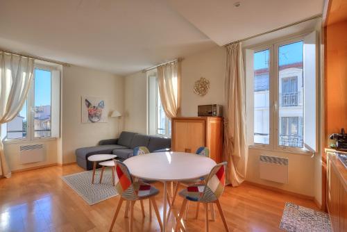 Lumineux Appartement- Carre d'or- Proche mer Nice france