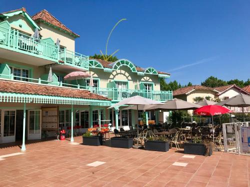 Lumineux, vue piscine, face au Golf, Lacanau Ocean Lacanau france