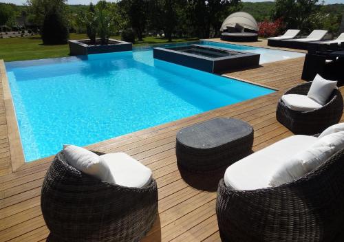 Luxueux Domaine Dal Cayrou grande piscine Cahors Cahors france