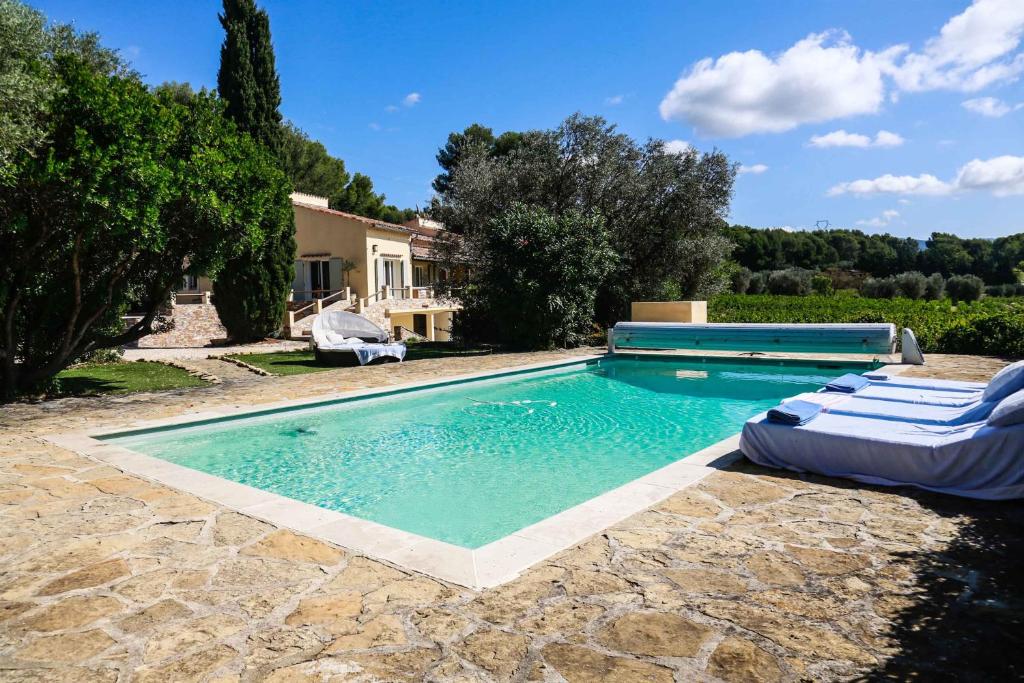 Villa Luxueux Mas provencal immérgé dans la nature 1496 Chemin de la Suffrene, 83330 Le Castellet