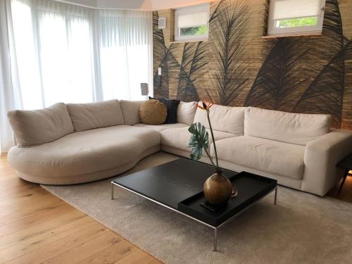 Appartement Luxuriöses Loft mit großer Sonnenterrasse & Sauna 124 Leopoldstraße Munich