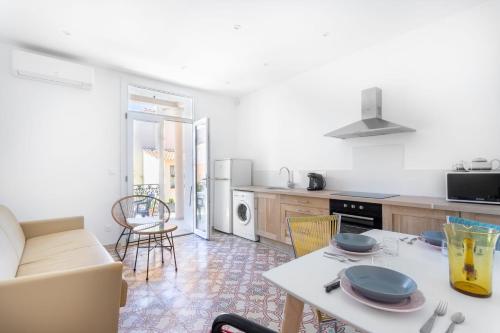 Appartement Luxurious 1 bedroom, AC, terrace, close beaches - Dodo et Tartine 6 Rue de la Collinette Carqueiranne