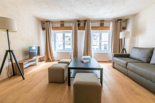 Luxurious & Design Flat 2BR/8P- Boulevard Saint Germain Paris france